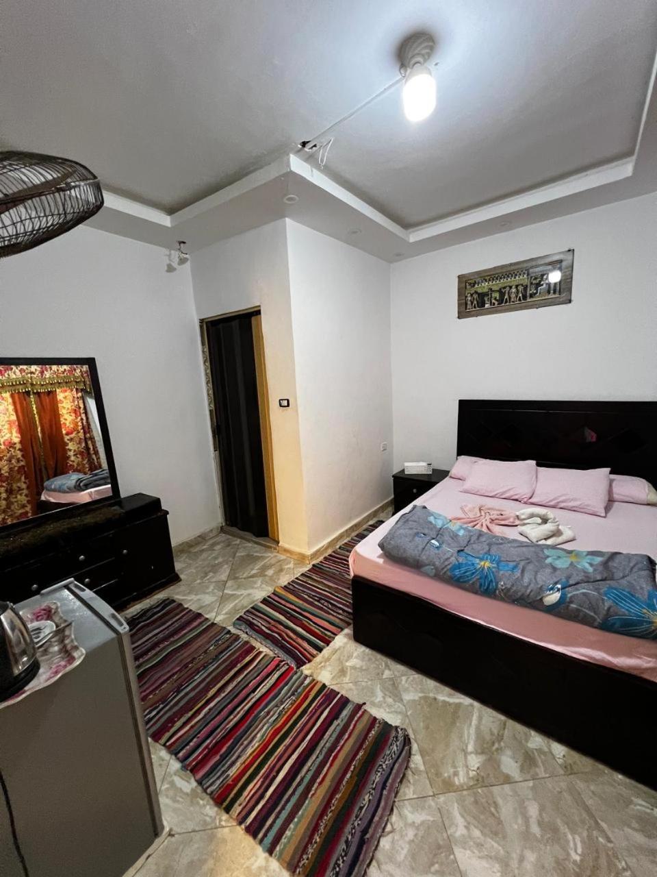 Jana Pyramids View In 3 Bed & Breakfast Kafrat al Jabal Exterior photo